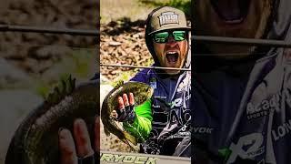 Hunter just doing Hunter stuff @HunterShryockFishing @BassmasterOfficial #Bassmaster #FYP