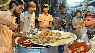 ROADSIDE BEST CHEAPEST HAFIZ BONG PAYE NIGHT STREET FOOD IN LAHORE - PAKISTAN FOOD STREET