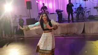 New Mast Afghan girl dance member of Hewad group for Jawid Sharif live song in wedding, Germany 2019