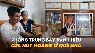 'Rái cá' Nguyễn Huy Hoàng từ lời kể của cha: Tuổi thơ bơi dọc sông Gianh cào hến