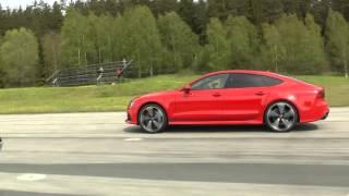 Uncut Tesla Model S P85D vs Audi RS7