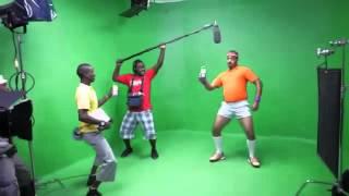 A que no aguanta la risas Comercial big shake Chistoso de Haitianos