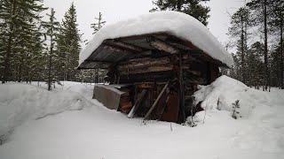THE OLD HUT. I BROUGHT THE OVEN. ABOUT THE HUT. LOTS OF FISH. WILD FISHING.
