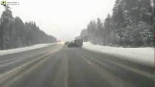 nissan navara head crash with lorry Russia 24 -02-2012