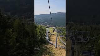 Und fahrt nach unten, der gefällt mir fast besser als nach oben, echt megaschön.  #czech #berge