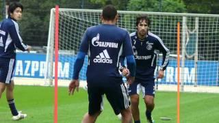 Schalke Training mit Pukki