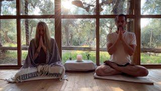 Solo Chanting - Ashtanga Yoga Closing Mantra - with Tom & Julia Austin