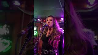 Jacquie Roar - Live at Losers - Raised Rowdy #nashville “Bad Habit” #singer #song #livemusic #music