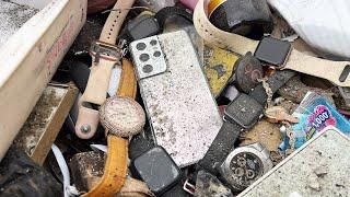 i Found Many Apple Watch - Smart TV & Phones || Restore Samsung Galaxy S21 Ultra From LandFill !