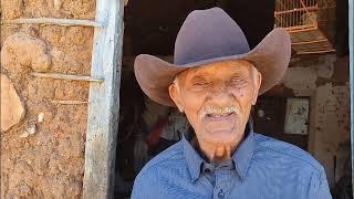 o vaqueiro nordestino Zé Fulor de Salgueiro Pernambuco homenagem sertão mamoeiro baú do matuto.