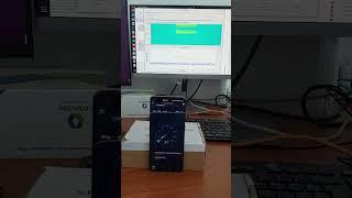 GNUradio spectogram and FFT of the 5G waveform created with COTS UE connected to Open Air Interface