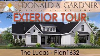 Modern farmhouse design with a one-story floor plan and four bedrooms | The Lucas