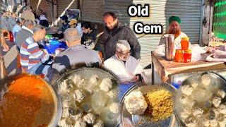 FAMOUS MAKHAN LASSI WITH SHAKER WALA NASHTA |HIDDEN GEM |LAHORI NASTHA TRENDING STREET FOOD LAHORE