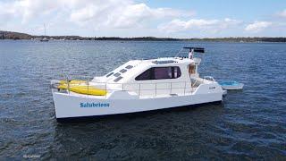 Explorer 32 Catamaran - Walkthrough