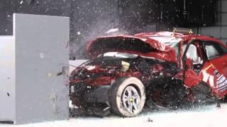 2014 Ford Focus 4 door small overlap IIHS Crash Test