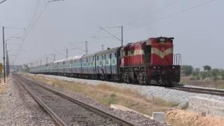 Mumbai Express at speed with GTL WDM3D - Indian Railways