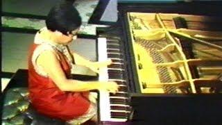 Alicia de Larrocha plays Albéniz - Iberia: El Albaicin (1969 TV)