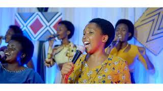 WARADUSHYIGIKIYE BY EL BETHEL CHOIR KACYIRU(LIVE SESSION)