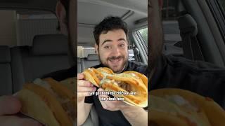 Reviewing Taco Bell’s new Cheesy Street Chalupas #food #eating #tacobell