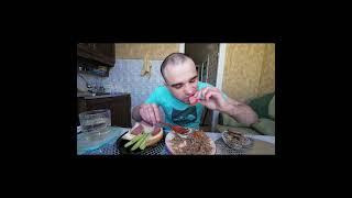 МУКБАНГ ЯИЧНИЦА / ГРЕЧКА / КОЛБАСА / БУТЕРБРОДЫ / НАРЕЗКИ ЛУЧШЕЕ MUKBANG ASMR #mukbang #asmr #shorts