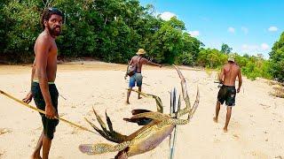 A day in the Wilderness Hunting with Aboriginal men | Catch and Cook