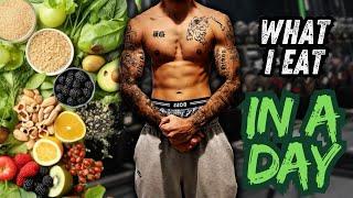 What I Eat In A Day (to Build Muscle & Stay Lean)