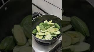 Making Parval ki sabji by SAROJ GUPTA (part 1)