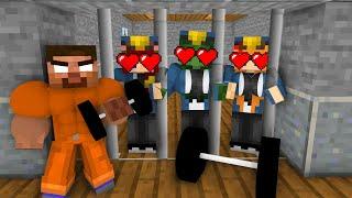 Minecraft, Girl Prison Break + BODY BUILDER HEROBRINE