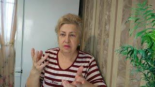 Вот так и живем.Постоянно ждешь чего то,сердце замирает.