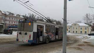 Троллейбус ЗиУ-682Г-016.02 № 247 остановка Вокзальная площадь (Владимир) 1.01.2021
