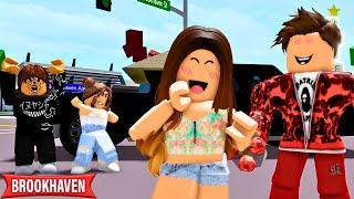 My Celebrity Crush Fell In Love With Me!! ROBLOX MOVIE (CoxoSparkle)