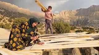 Nomadic Life: Akram and Her Experiences in Building the Roof of the Nomadic House