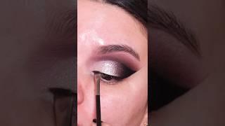 New Huda pretty grunge palette  #hudabeauty #makeup #eyeshadowtutorial #eyemakeup #glitter