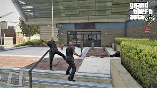 GTA 5 - ROGUE POLICE OFFICER'S FIVE STAR COP BATTLE AT THE POLICE STATION! (GTA V Funny Moment)