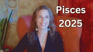 PISCES 2025 Predictions Astrology | MOVING & ROMANCE