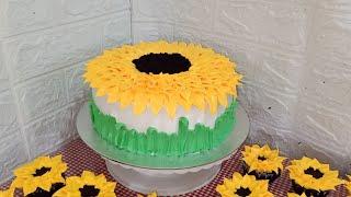 SUN FLOWER CAKE DESIGN, BOILED ICING | Chochon Cakes