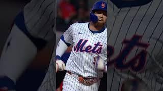 Brandon Nimmo leaves the yard! 