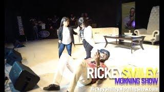 Tiny Twins Make Rickey Smiley Lose It! (2016)