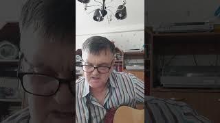 "Ты влюбилась в лето "- автор слов и музыки Александр Власов