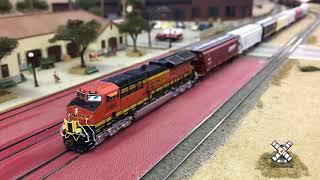 N Scale Tier 4 GEVO ET44 by ScaleTrains.com