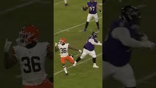 Michael Pierce BIG MAN interception (350+ POUNDS )