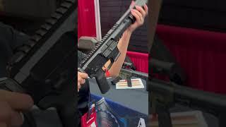 Необычные AR-15 на выставке оружия в Далласе #shorts