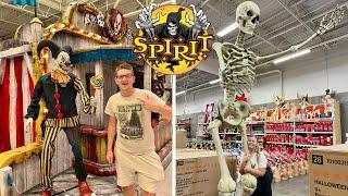 Spirit Halloween Is AMAZING! Halloween Shopping In The USA!