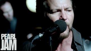 „Sirens” (videoclip muzical oficial) - Pearl Jam