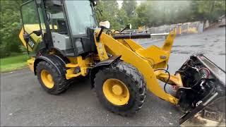 2018 CATERPILLAR 908M For Sale