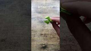 EASY ORIGAMI BITING CLIP PAPER TOY TUTORIAL | ORIGAMI PINCERS CRAFT INSTRUCTIONS ORIGAMI WORLD ART