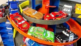 Looking for Lightning McQueen Cars: Lightning McQueen, Chick Hicks, Cruz Ramirez, Sally, King, Raoul