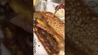 SaltBae Nusret Burger - Galataport, Nusret Hamburger Tatlı Kola Menü Fiyat #shorts #yemek #nusret