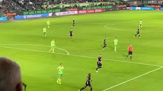 2024-10-20 VfL Wolfsburg - SW Werder Bremen 2:4 - Trick Derrick Köhn & Kopfballchance Oliver Burke