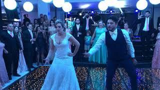 A melhor dança dos noivos Raissa e Jonathan. Casamento